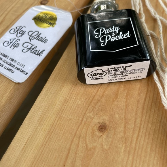 “Party in my Pocket” 1oz Keychain Hip Flask - Picture 8 of 8